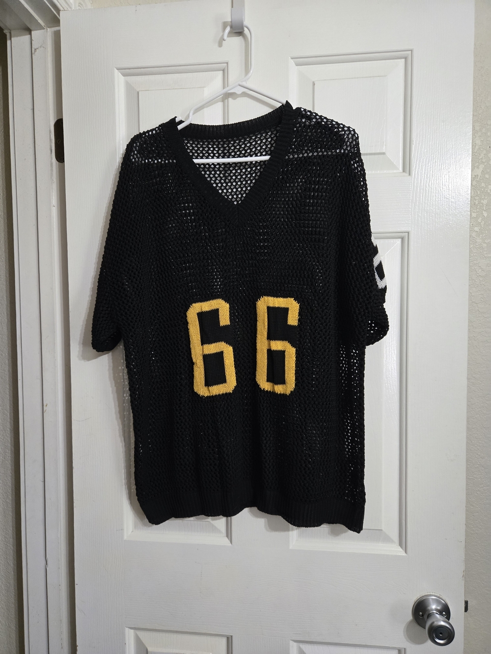 ROMWE Black Knit Pullover with Yellow Accents